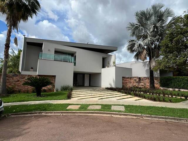#13 - Casa para Venda em Cuiabá - MT - 2