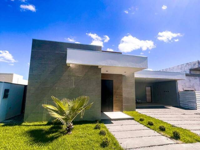 #18 - Casa para Venda em Cuiabá - MT - 1