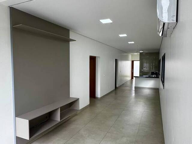 #25 - Casa para Venda em Cuiabá - MT - 2